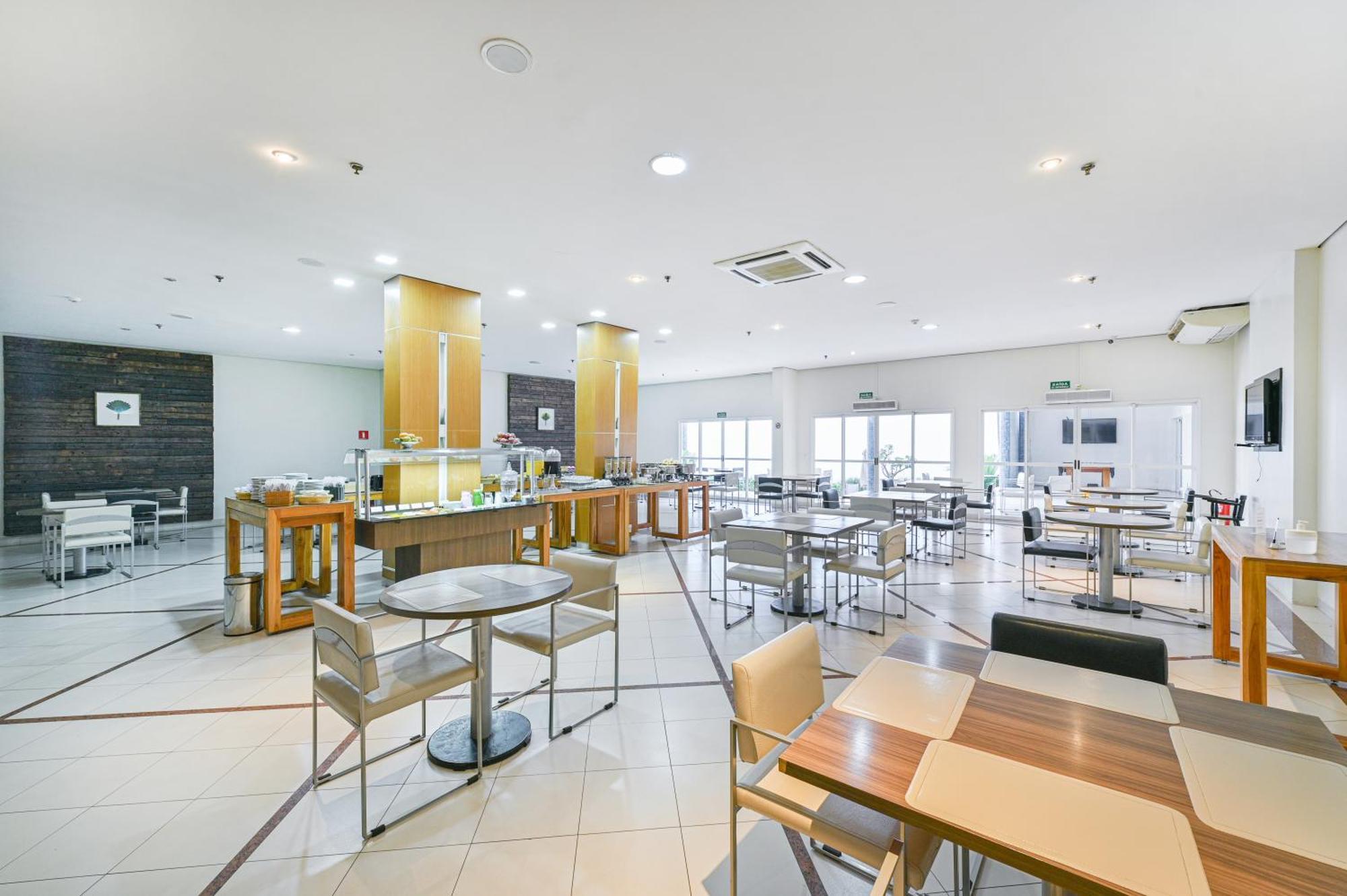 Hotel Nacional Inn Cuiaba Экстерьер фото